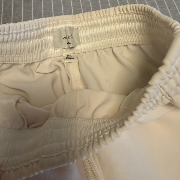 Aritzia Wilfred Thesis Pant - Light Birch - Picture 4 of 10